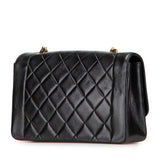 シャネル マトラッセ ダイアナ25 チェーン ショルダーバッグ ブラック ゴールド金具 ラムスキン レディース CHANEL 【中古】